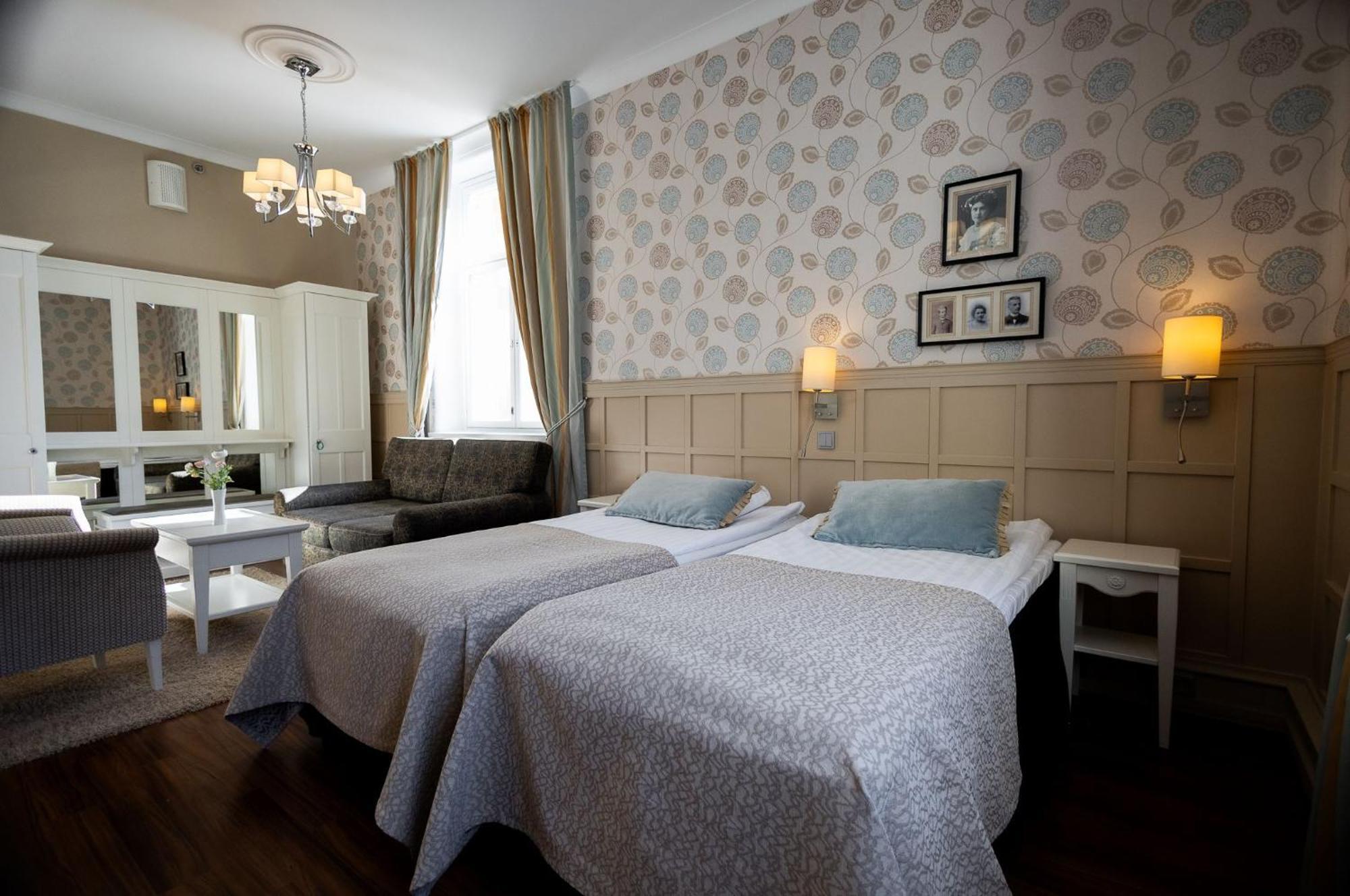 Kruunupuisto Hotelli 4*
